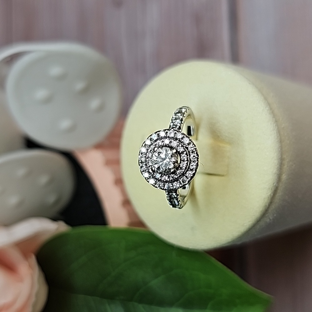 14KT WHITE GOLD DOUBLE HALO DIAMOND RING